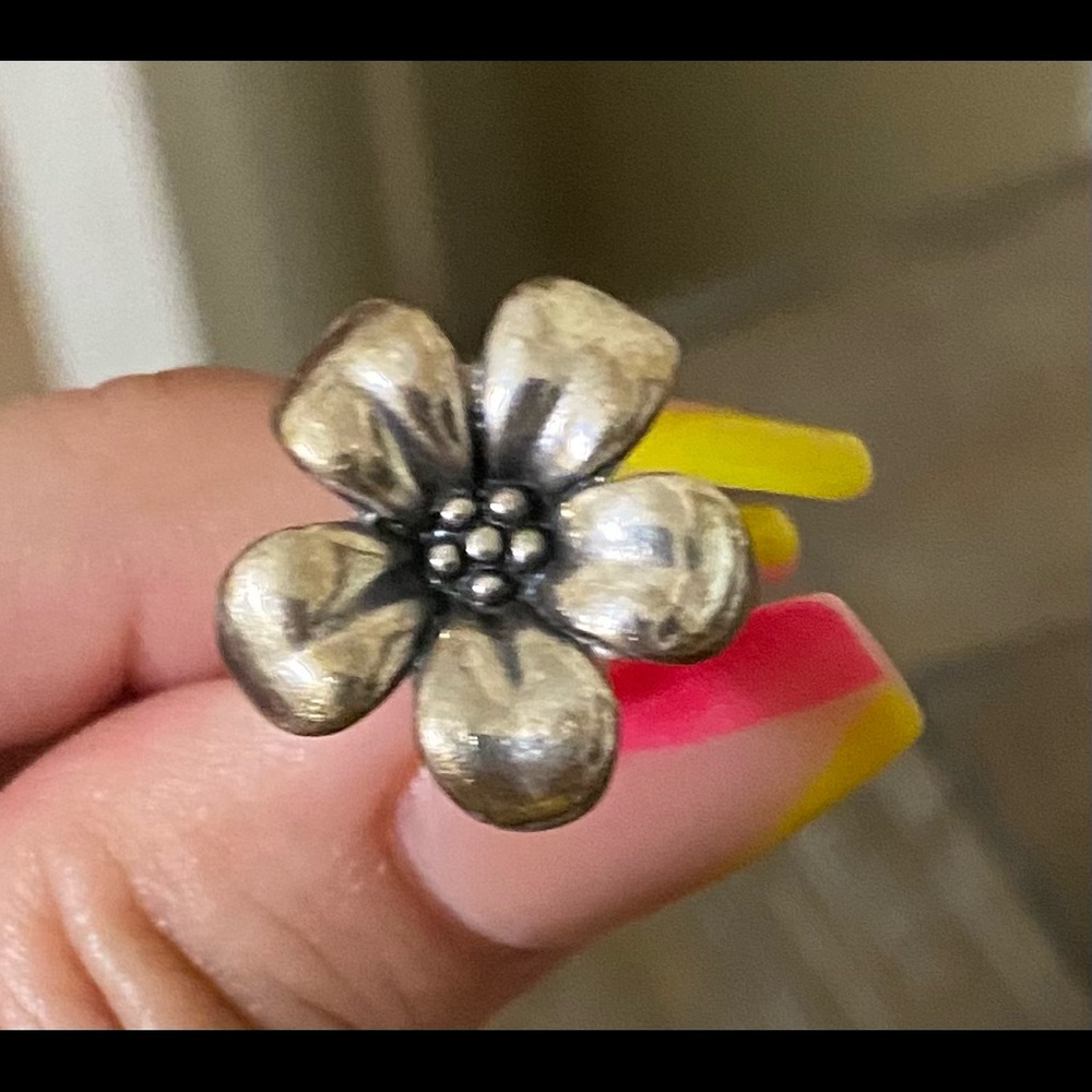 April flower ring James Avery